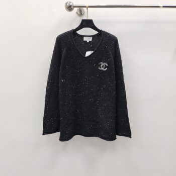 Sequined crew neck knitted sweater