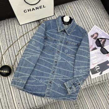Chain print lapel denim shirt