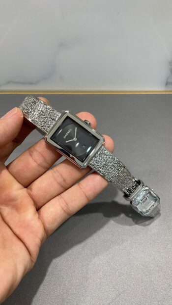 Boy ?? Friend watch