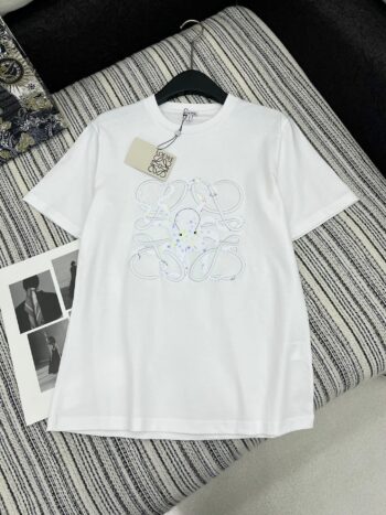 Round neck embroidered short sleeves