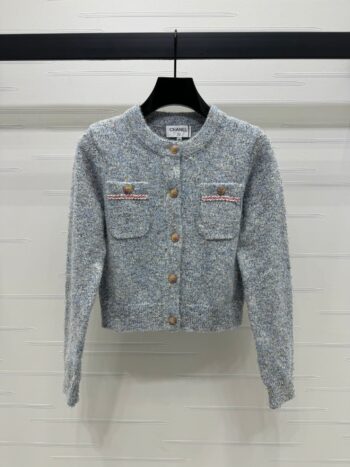 v-neck knitted cardigan with pockets