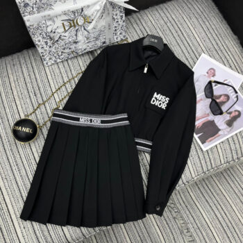 Lapel short jacket with letter web elastic waist pleated skirt suit