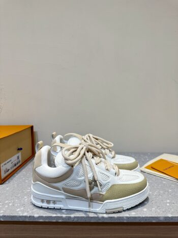 L Men's Sneakers