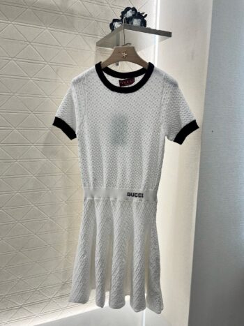 25SS new product  Round neck short sleeve dress