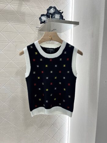25SS 2025SS New Embroidered Knitted Vest Wool Material