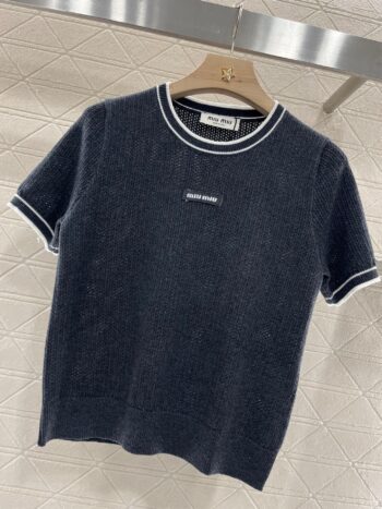 Striped collar knit short sleeves