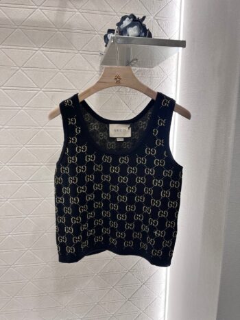 Jacquard knitted vest