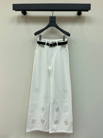 25 new hollow embroidery jeans