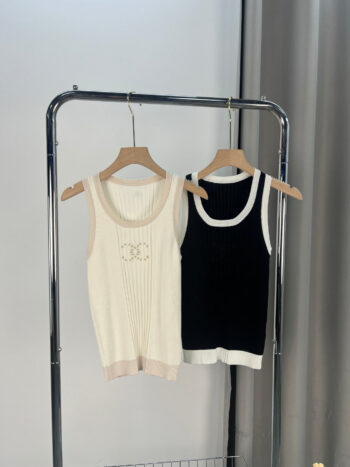logo hollowed out embroidery slim knit knit vest
