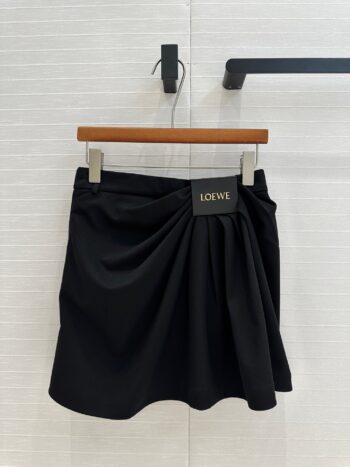 25SS Hanging pleated leather tag embellished suit skirt