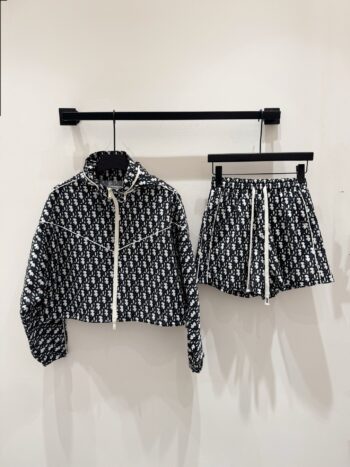 25 new jacquard classic monogram hooded combination