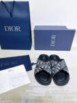 Dior__1__MonMon_2bc628db-5bbd-4d37-904f-472fb0929fa4.jpg