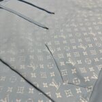 LOUISVUITTONHoodie_LV_2_794403ab-fde4-4717-ba01-4d30f79f36d9.jpg